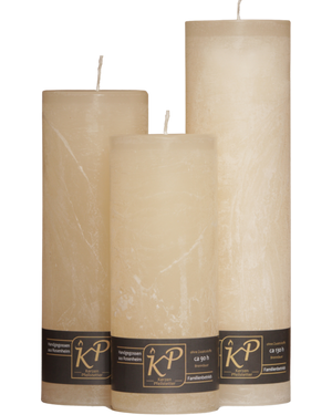 Drei Blütenkerzen in creme nebeneinander – in den Größen Klein, Mittel und Groß.