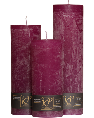 Drei Blütenkerzen in magenta nebeneinander – in den Größen Klein, Mittel und Groß.